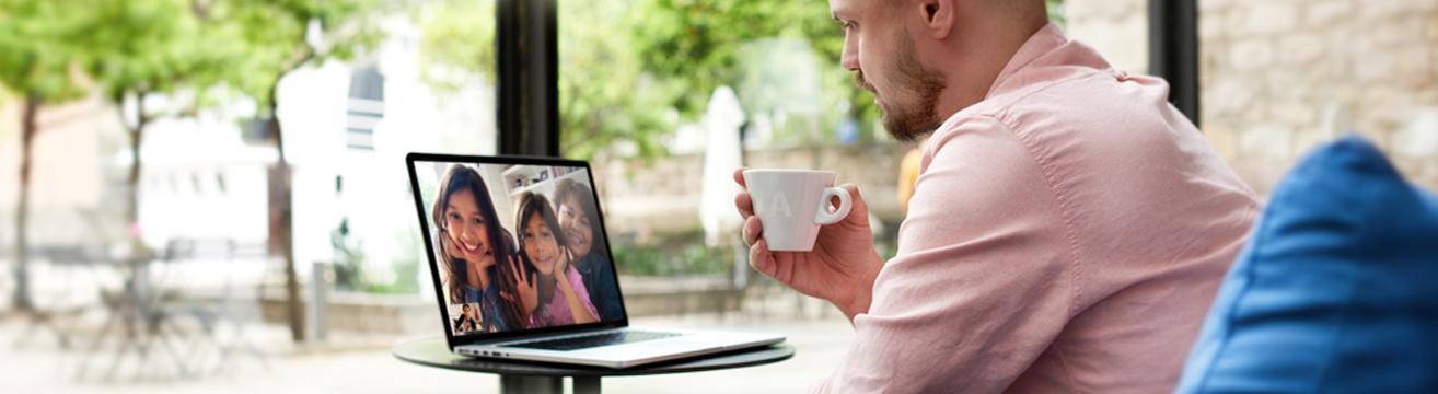 Apple представляет совершенно новый MacBook Pro с дисплеем Retina Apple представляет совершенно новый MacBook Pro с дисплеем Retina
